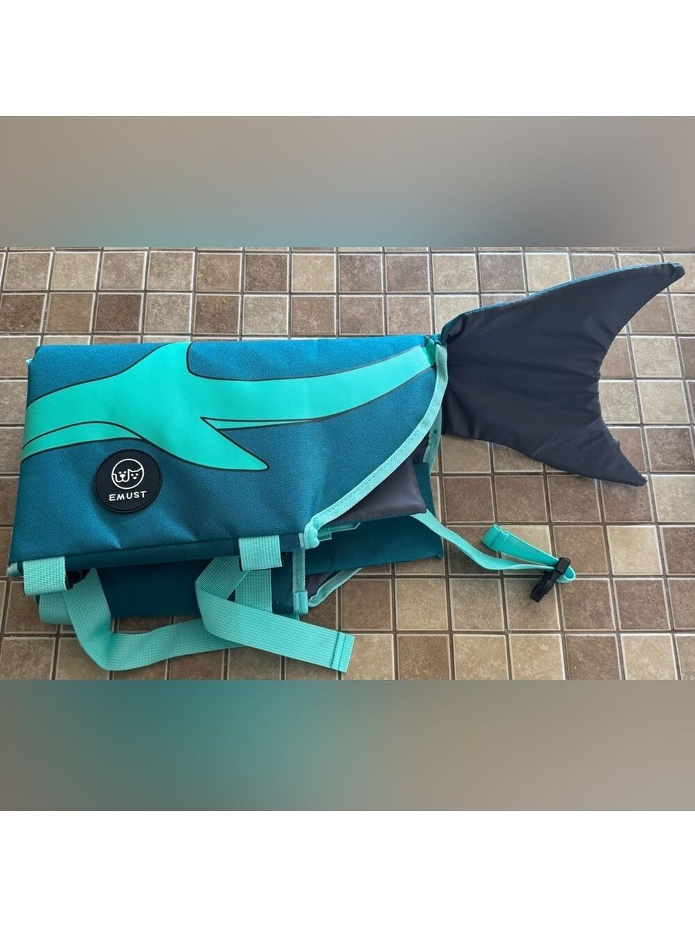 Blue and Green Dog Life Jacket with Stylish Design